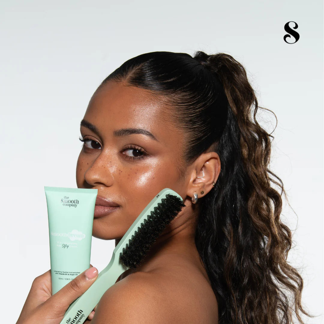 The Smooth Company - Mane Master™ Curved Smoothing Hair Brush